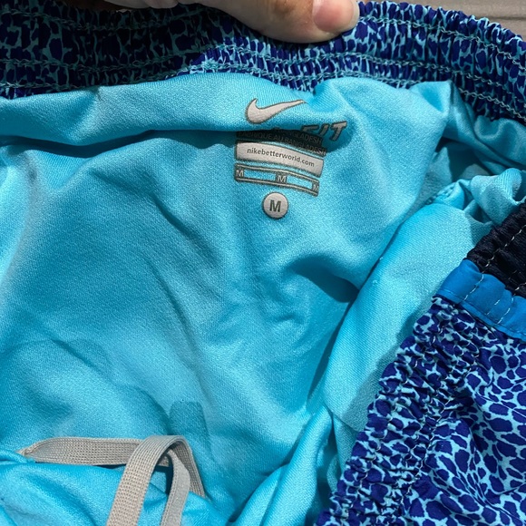 Nike shorts - Picture 2 of 2